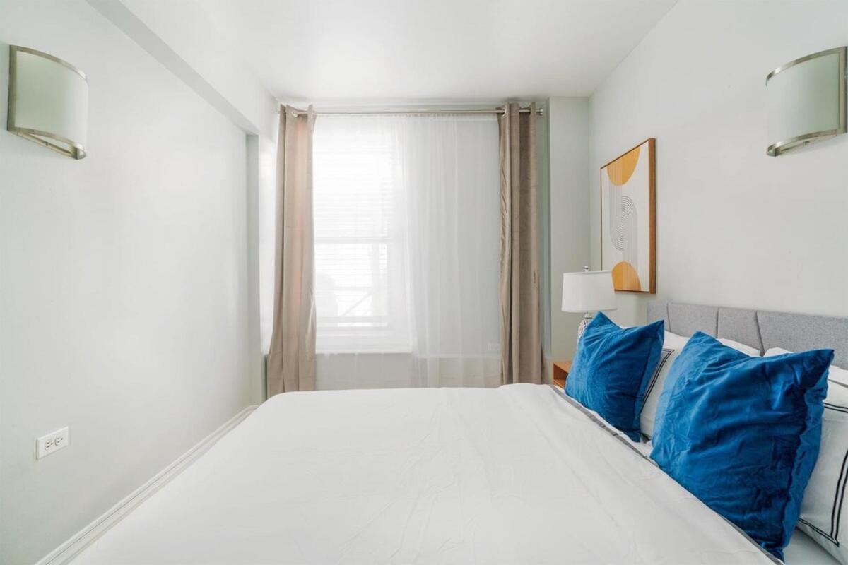 73-208 New 2br 2bath Uws Doorman Gym Appartement *